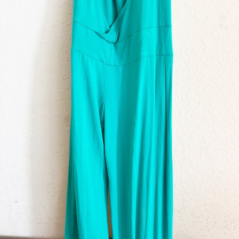 Aria Lattner Sea Foam Jumpuit One Size - Picture 8 of 8